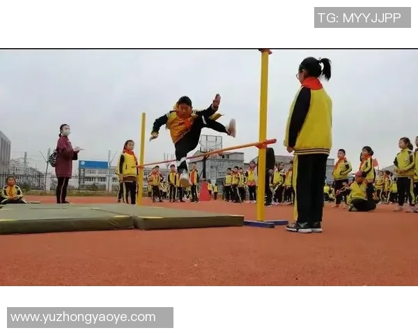 岳阳队足球奋勇争先展雄风打造地方足球文化新高地